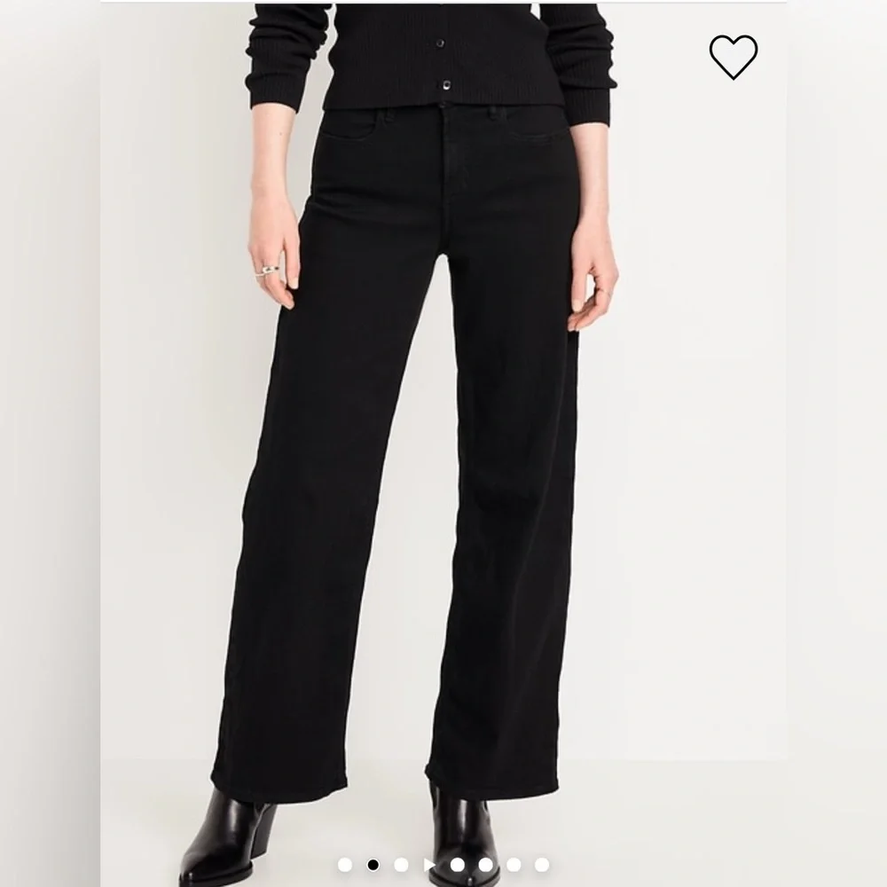 Old Navy High Waisted Wow Wide Legged Jeans. - Picture 3 of 6